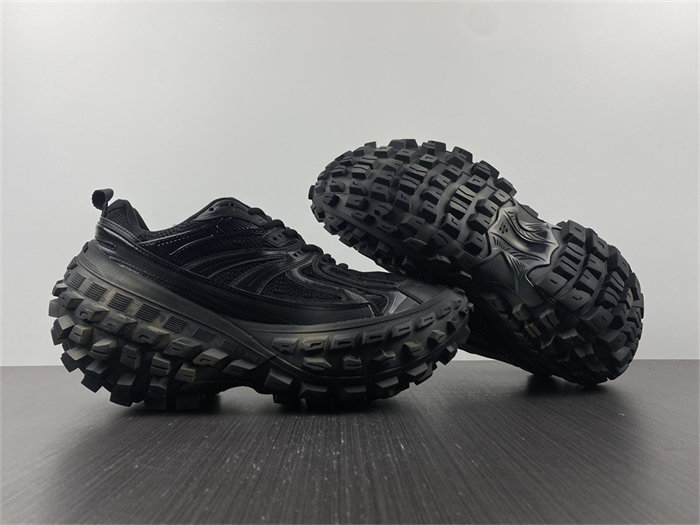 BLCG DEFENDER BLACK 685613 W2RA6 1000 detail 3