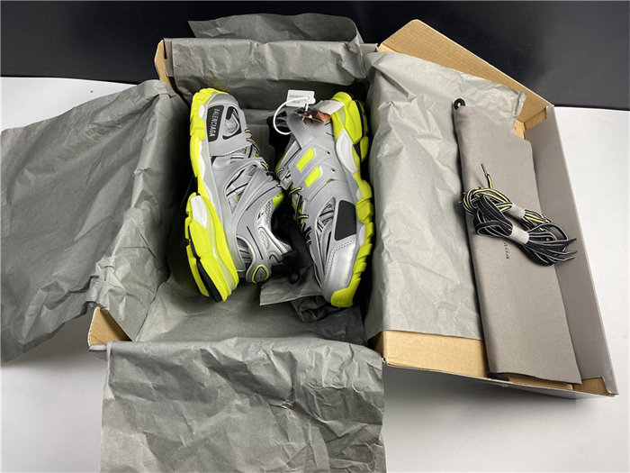 BLCG TRACK TRAINER GREY AND YELLOW 542023 W1GC1 1230 detail 7