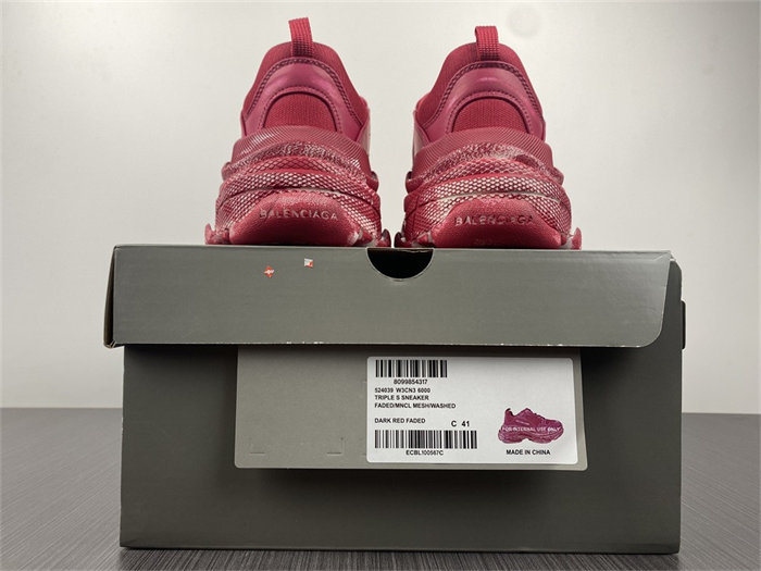 BLCG Triple S Faded Red 524039 W3CN3 6000 detail 5