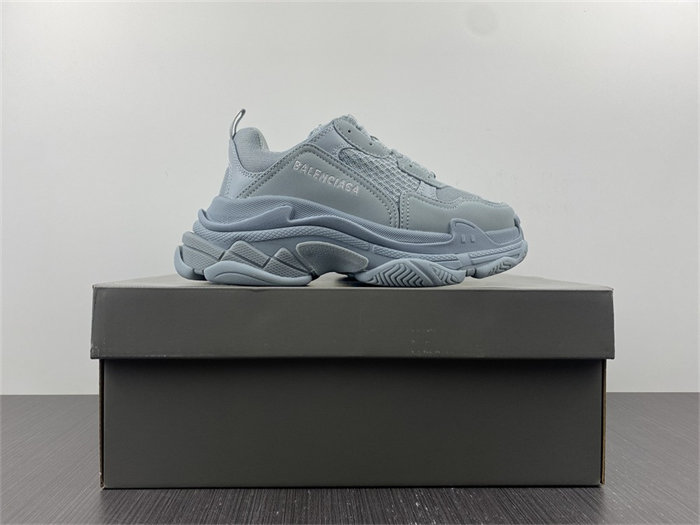 BLCG Triple S Pale Blue 524039 W2FW1 4700 detail 7