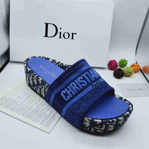 Dio Slipper detail 2