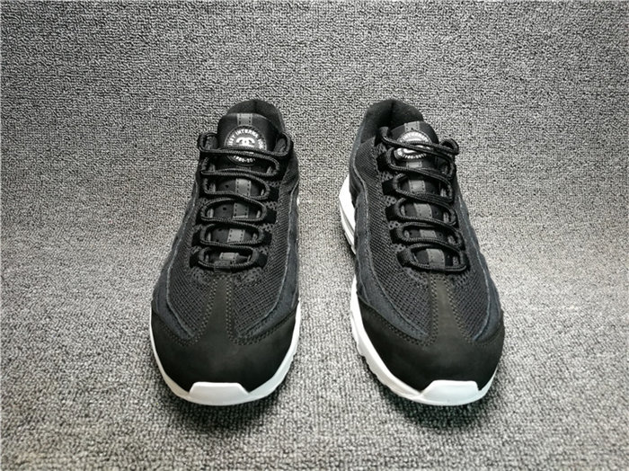 NK Air Max 95 Stussy Black 834668-001 detail 4