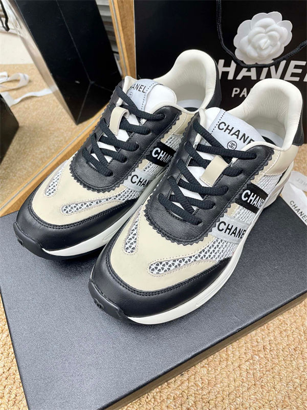 Chanel Sneakers detail 5