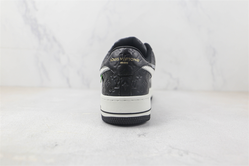 L X V x NK Air Force 1'07 Low Black/white/Monogram detail 7