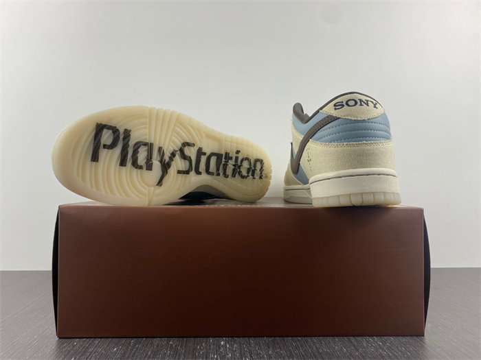 NK Dunk LowTravis Scott x Playstation CU1726-800 detail 3