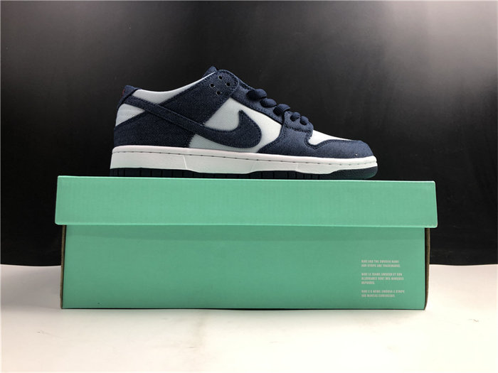 NK SB Dunk Low Binary Blue 854866-444 detail 3