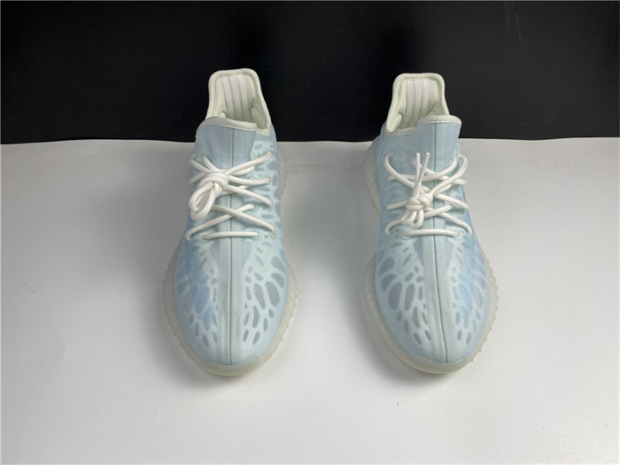 ADS Yeezy Boost 350 V2 Mono Ice GW2869 detail 4