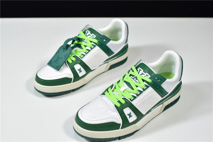L x V snekaers L000008 detail 16