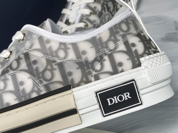 B23 Oblique low Sneakers T004801-1068 detail 10