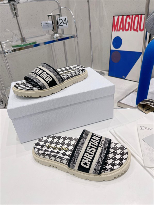 Dio Slipper detail 6