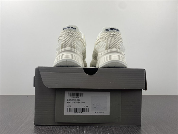 BLCG Phantom White 678869 W2E92 9000 detail 5
