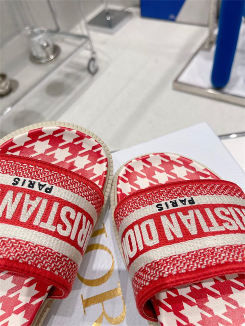 Dio Slipper detail 2