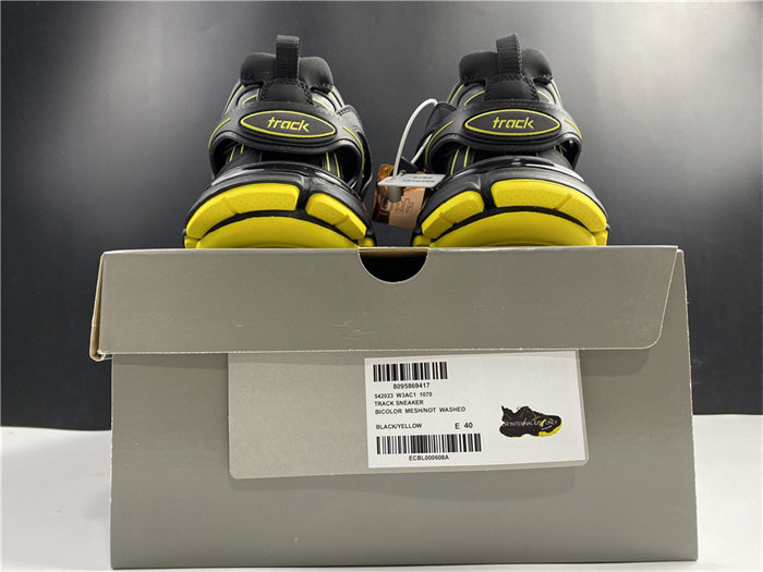 BLCG Track Black Yellow 542023 W3AC1 1070 detail 5