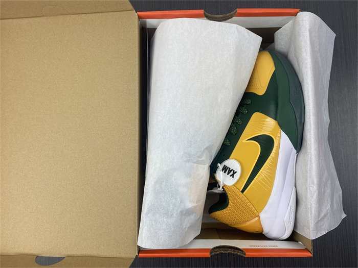 NK Kobe 386429-700 detail 7