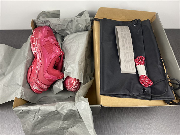 BLCG Triple S Faded Red 524039 W3CN3 6000 detail 7