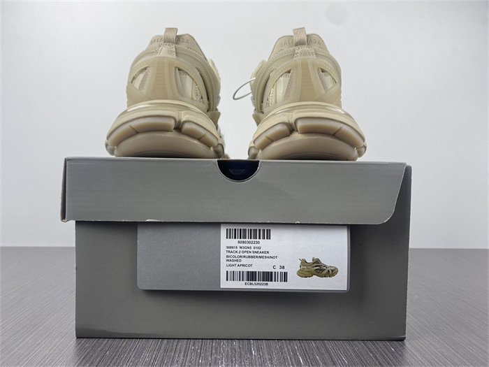 BLCG TRACK SNEAKER 568615 W3GN5 0102 detail 5