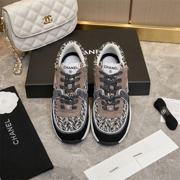 Chanel Sneakers detail 3