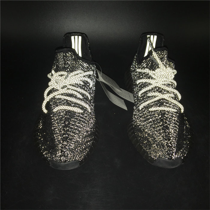ADS Yeezy Boost 350 V2 Black EF2368 detail 4