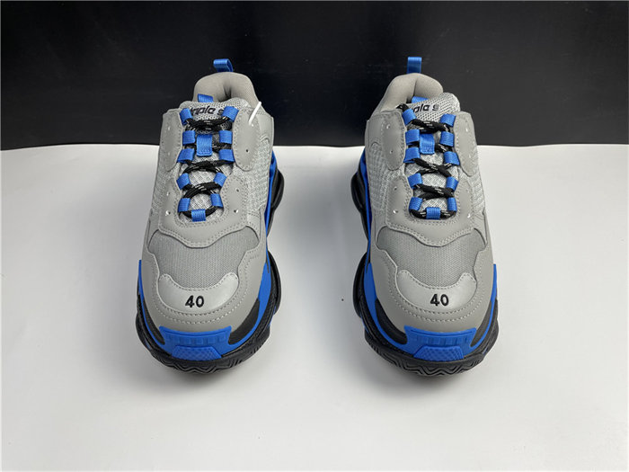 BLCG TRIPLE SNEAKER 536737 W06N1 9018 detail 4