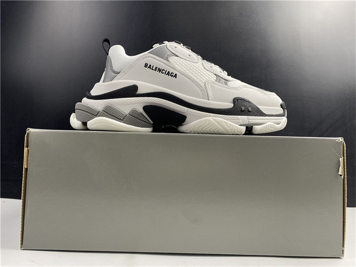 BLCG TRACK 2 OPEN SNEAKER 536737 W0901 9089 detail 2