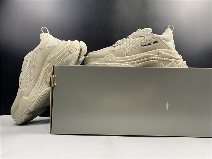 BLCG SNEAKER TRIPLE.S.GOMMA 536737 W2FW1 9700 detail 2
