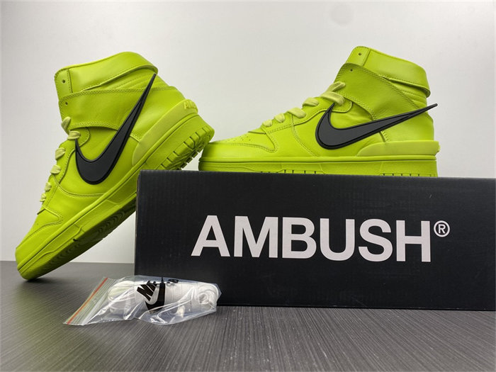 NK Dunk High AMBUSH Flash Lime CU7544-300 detail 2