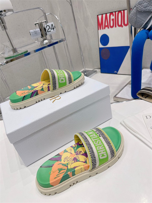 Dio Slipper detail 5