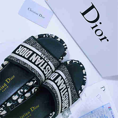 Dio Slipper detail 5