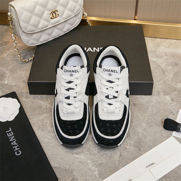 Chanel Sneakers detail 3