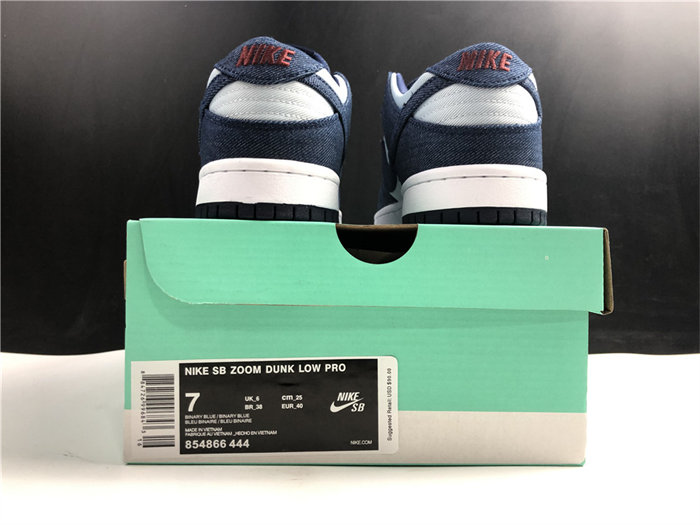 NK SB Dunk Low Binary Blue 854866-444 detail 5