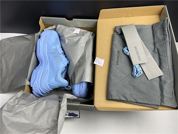 BLCG Triple S Light Blue 524039 W2FW1 4800 detail 7