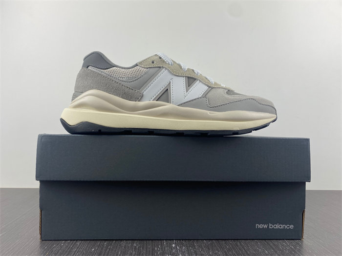 NB 57/40 Grey Day M5740TA detail 6