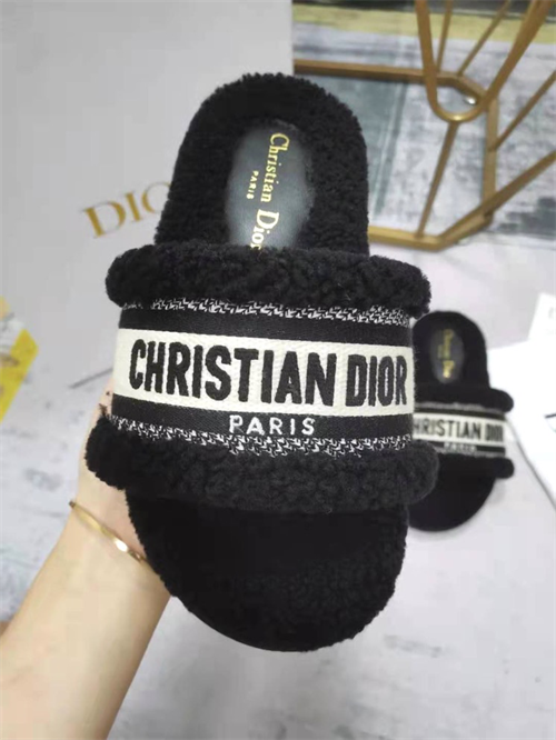 Dio Slipper detail 5