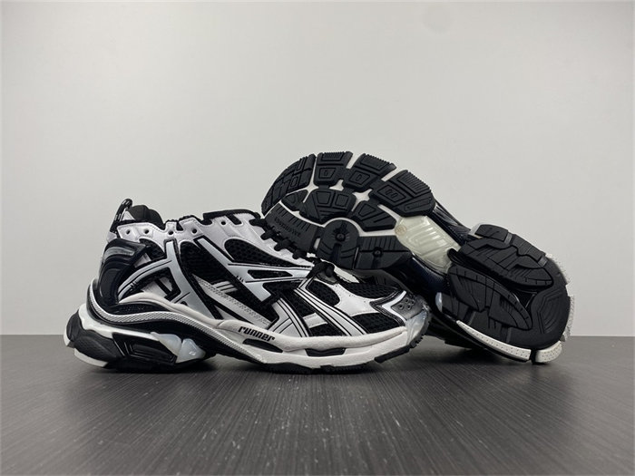 BLCG Runner White Black White 677403 W3RB2 9010 detail 3