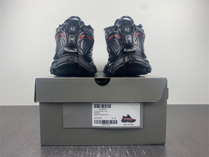 BLCG Runner Black Red detail 4