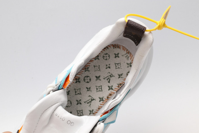L x V snekaers L000002 detail 14