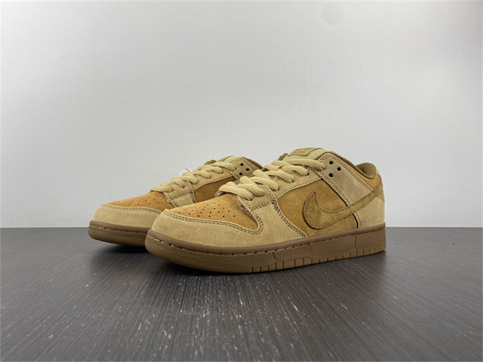 NK SB Dunk Low Wheat 883232-700