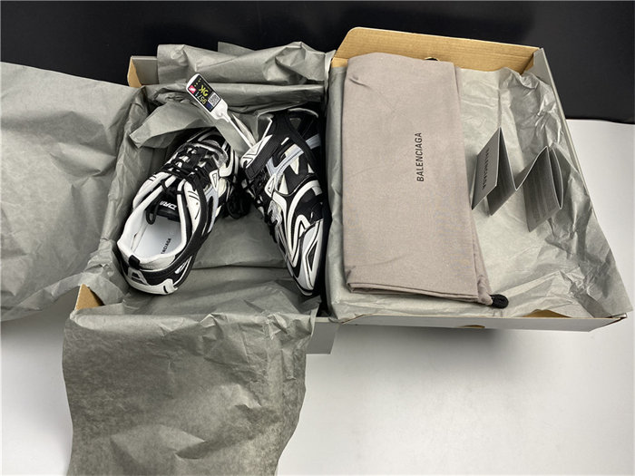 BLCG DRIVE SNEAKER 624343 W2FD1 1019 detail 7