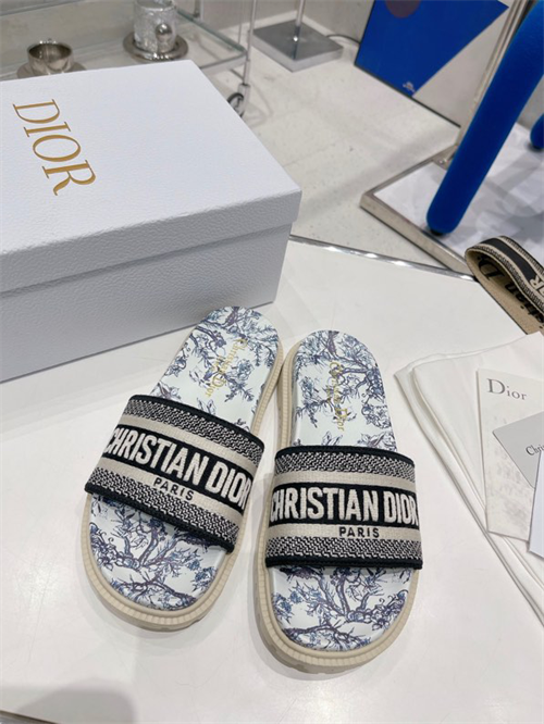 Dio Slipper detail 3