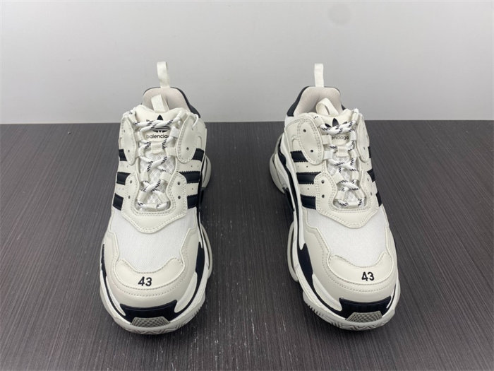 BLCG x ADS Triple S White Black 710021 W2ZB1 9112 detail 4