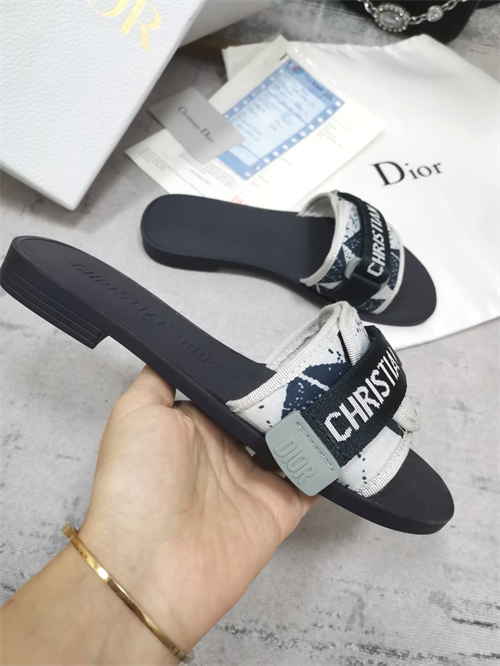 Dio Slipper detail 5