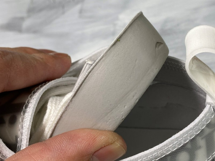 B23 Oblique low Sneakers T004801-1068 detail 4