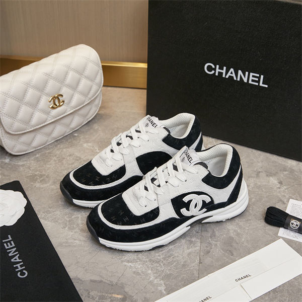 Chanel Sneakers detail 2