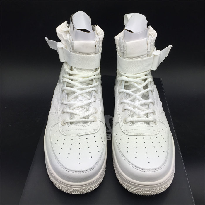 NK SF Air Force 1 Mid Triple Ivory AA6655-100 detail 4
