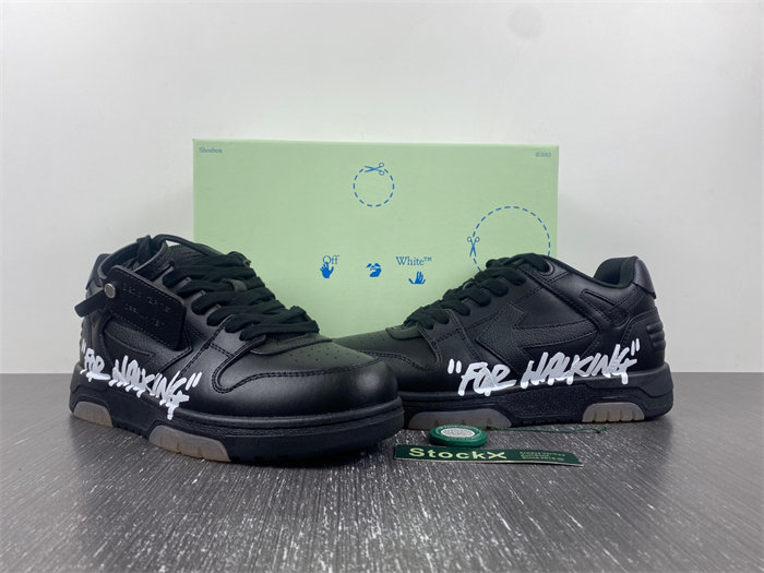 OW OOO Low Tops "For Walking" Black White OMIA189S21LEA0041001