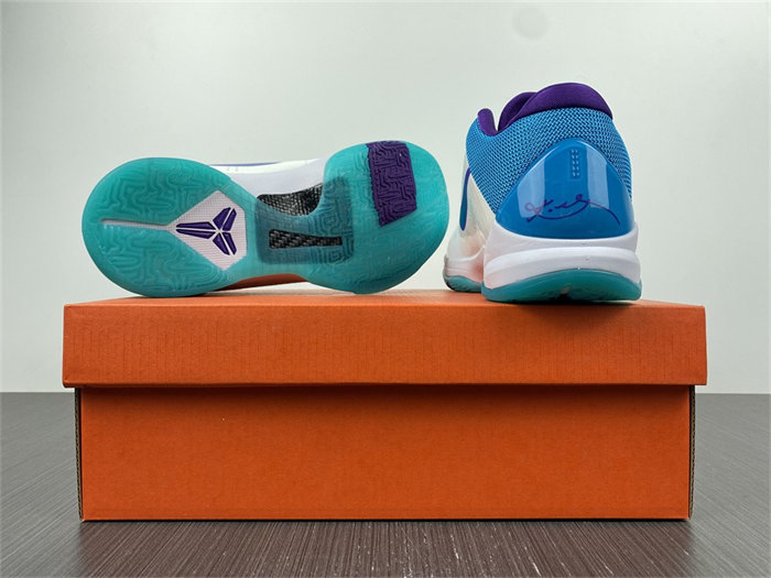 NK Kobe 5 Draft Day 386429-100 detail 6
