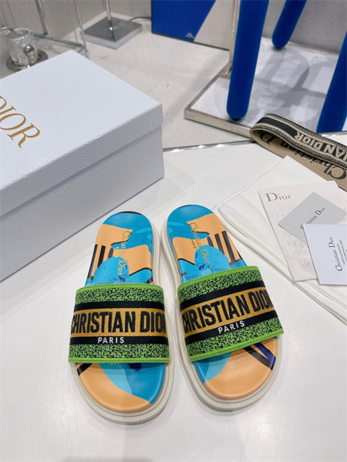 Dio Slipper detail 3