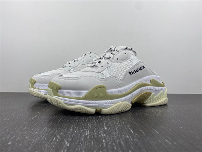 BLCG TRIPLE S 755686 W3SM2 9097 detail 7