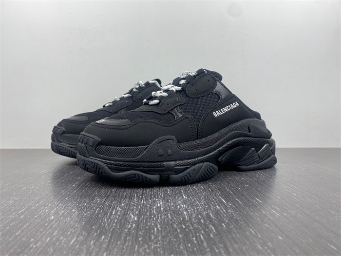 BLCG TRIPLE S 755686 W3SM2 1000 detail 7