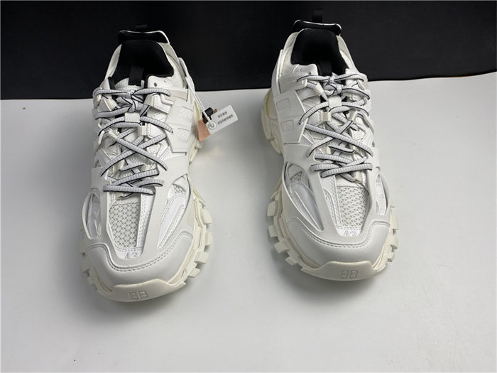 BLCG Track White Black 542023 W3AC1 9010 detail 4